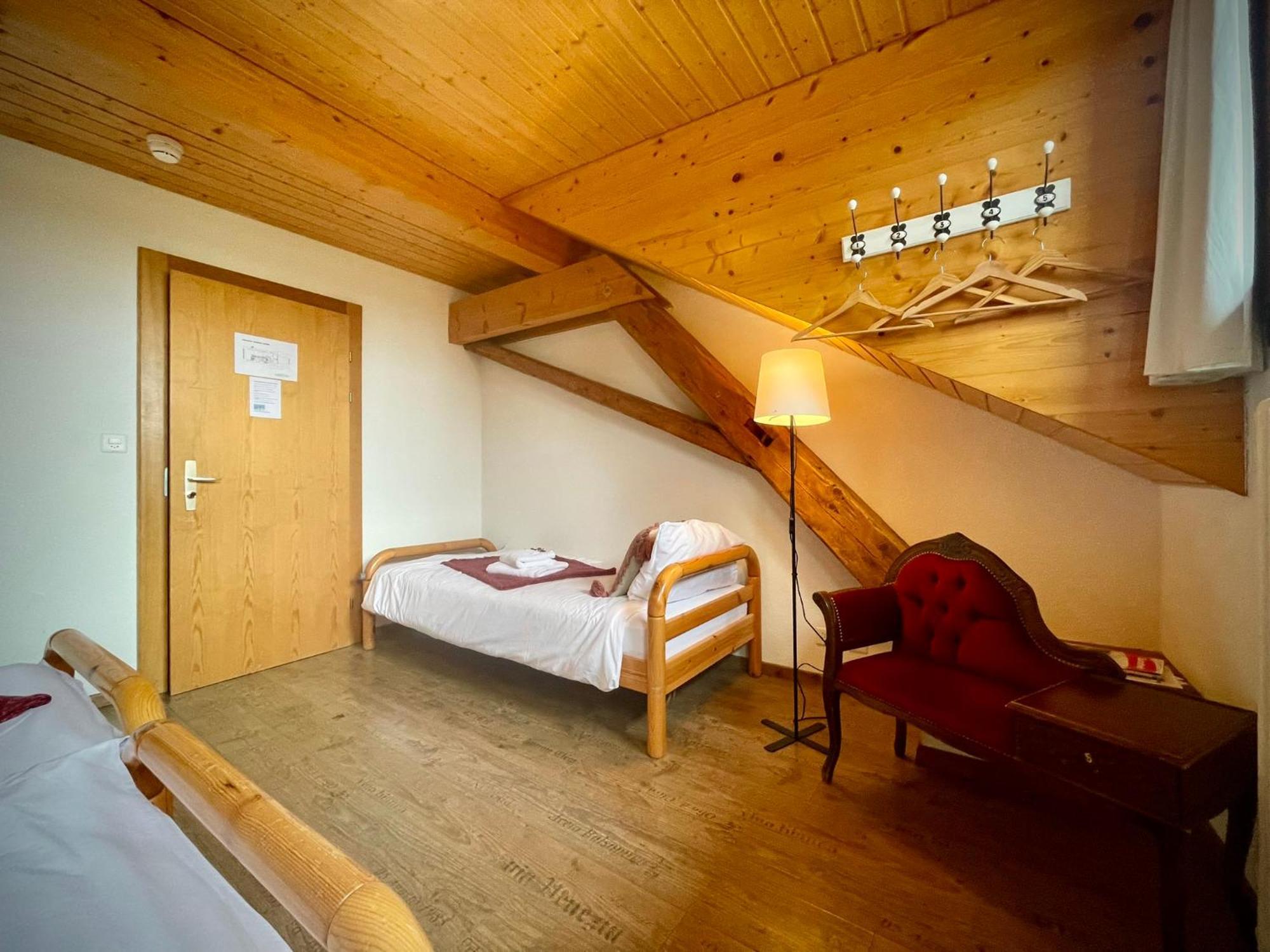 Hotel Restaurant Du Marchairuz Le Brassus Eksteriør bilde